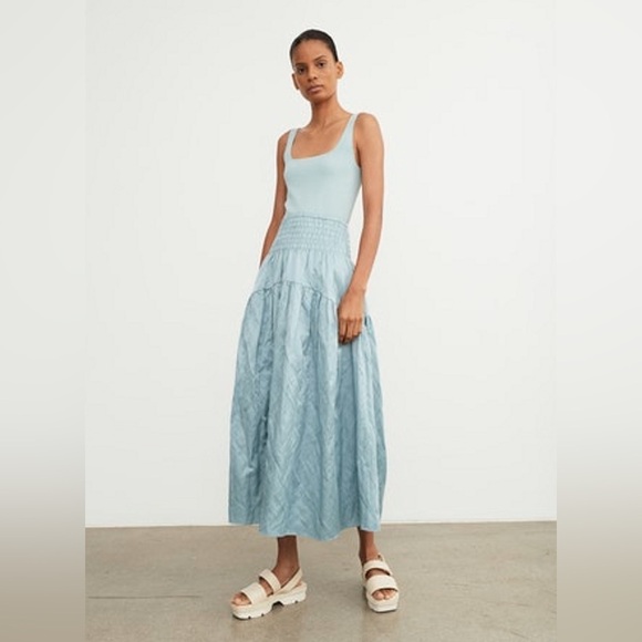 Vince Metallic Blue Smocked Tiered Skirt in blue size M - Picture 1 of 10